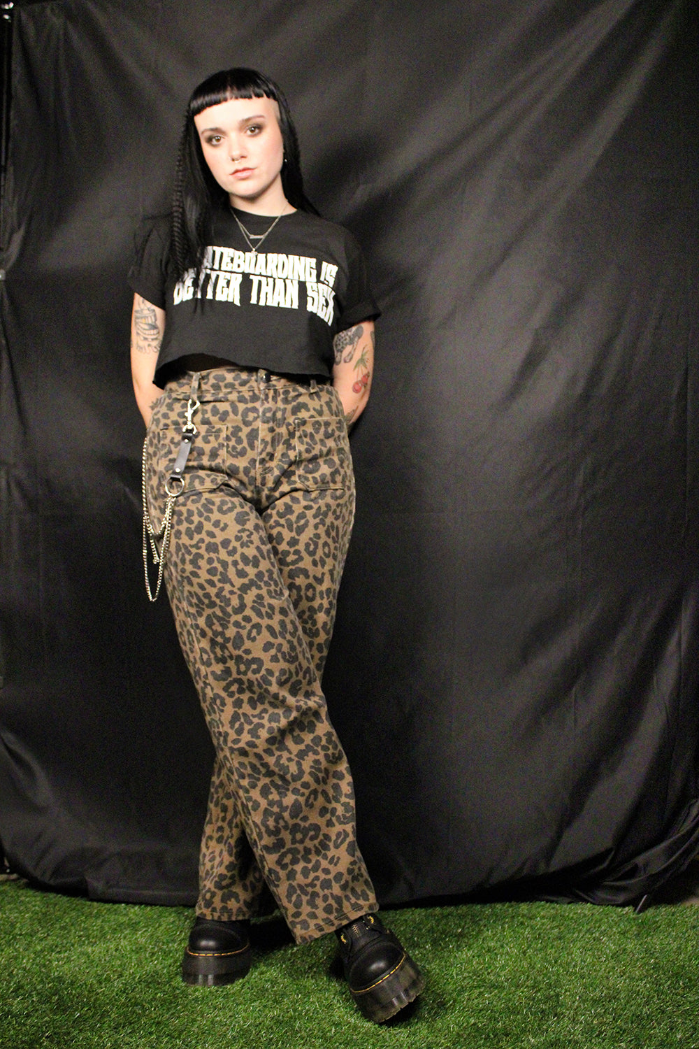TEE - SKATEBOARDING IS BETTER THAN SEX (Black)